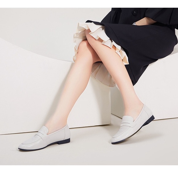 Cowhide Leather Loafers - Picture 3 of 11